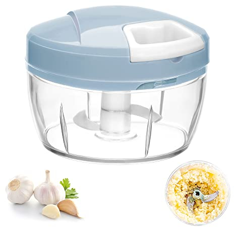 Vegetable Chopper Mini Portable Pull Onion Chopper Multi-Function Garlic Crusher Quick Hand Crusher for Onions Garlic Peppers Carrots Fruits Meat 200ml