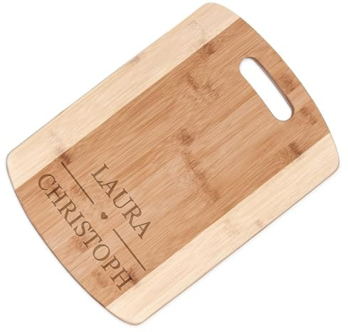 Maverton Bambus Holzbrett mit Gravur - Schneidebrett - Küchenbrett - Größe: 35x25 cm - groß und massiv - für Paare - zum Hochzeitstag - zur Hochzeit - zu Weihnachten - Vornamen