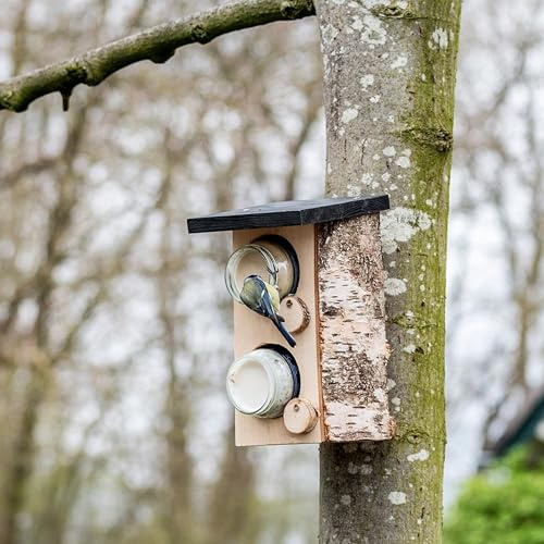 CJ Wildlife Erdnussbutterhaus – Vogelhaus zum Aufhängen – Birke Holz mit Kieferndach – Doppelte Halterung für 2 Gläser Gartenvögel-Erdnussbutter – FSC® 100%