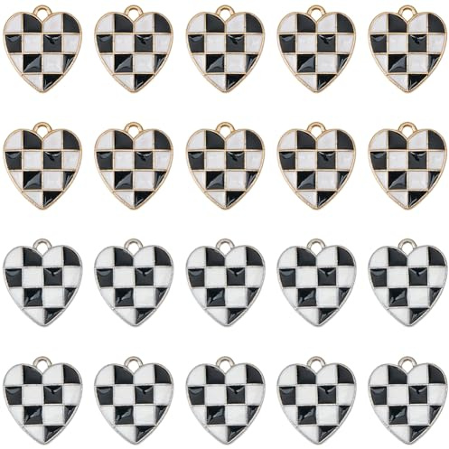 SUNNYCLUE 1 Box 40 Stück Karierte Charms Emaille Herzanhänger Großpackung Gold Silber Metalllegierung Schwarz Weiße Flagge Liebesherzen Anhänger Zur Schmuckherstellung Armband Halskette Ohrringe DIY B