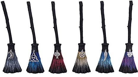 Nemesis Now Positivity - Escobas con dijes Plateados, 20 cm, Juego de 6, Color Negro