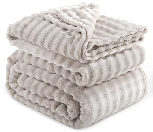 RUIKASI Bubble Decke Kuscheldecke Flauschig Beige - 220x240cm XXL Sofadecke & Couchdecke aus Plüsch, Warme Fleece für Wohnzimmer Deko Blanket, Dicke Wohndecke