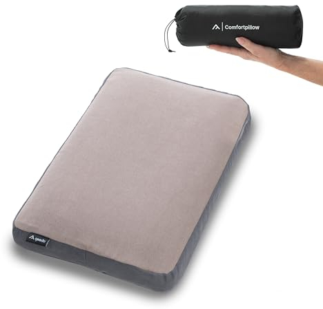 qeedo Comfort Pillow - Travel, kompaktes Reisekissen aus Memory Foam (38 x 28 cm) komprimierbar, waschbarer Bezug aus Polyester, Campingkissen, für Camping-, Auto-, Zug- oder Flugreisen