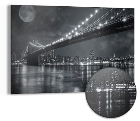 DEQORI Metall Magnettafel | 60x40 cm cm groß | Motiv Mond über Manhattan | Whiteboard für alle Magnete | Magnetboard Wand-Tafel für Küche & Büro | Design Magnetwand Pinnwand magnetisch
