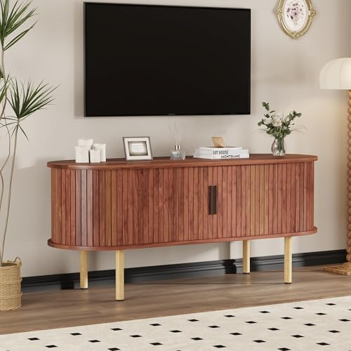 Garvee Mueble de TV Moderno para Sala de Estar – Consola de Madera para televisores hasta 80” – Puertas correderas, estantes Ajustables y gabinete – Acabado Nogal, manija Negra Huang Xiuli | Puertas correderas moderno para televisores, estantes ajustables y gabinete – Acabado nogal, manija negra Huang Xiuli