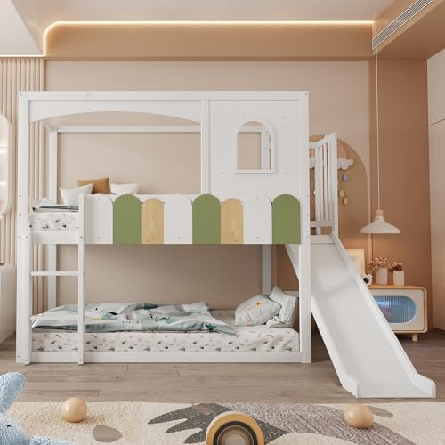 Merax Lit superposé 90 x 200 cm, avec fenêtre, lit d'enfant avec toboggan et échelle, lit mezzanine avec aire de jeu flexible en bas, cadre en bois massif, blanc (sans matelas)