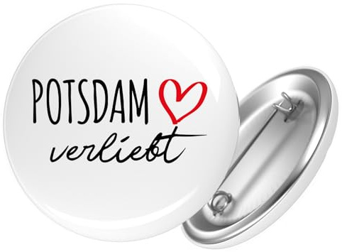 Huuraa Button Potsdam verliebt Geschenk | 25mm Pin Accessoire rund mit Sicherheitsnadel Ansteckbutton Geschenkidee Anstecknadeln für Jacken Rucksäcke