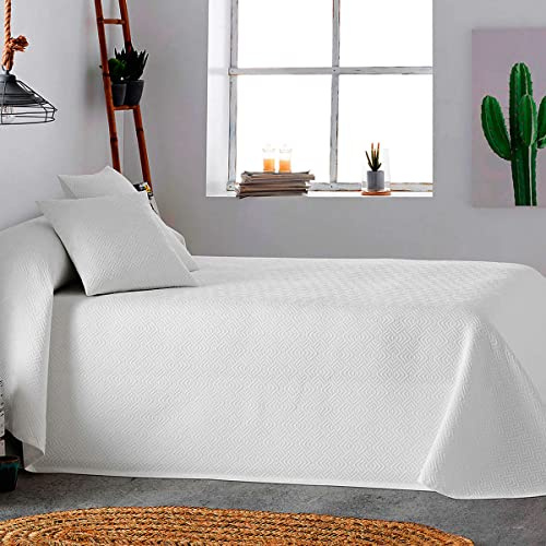 Lanovenanube Colcha Capa Gala Cama 150 Blanco Piqué Poliéster Algodón | Incluye 2 fundas 45x45 cm. Tejido jacquard 75% poliéster 25% algodón. Diseño de cuadros en relieve. Fabricada en España.