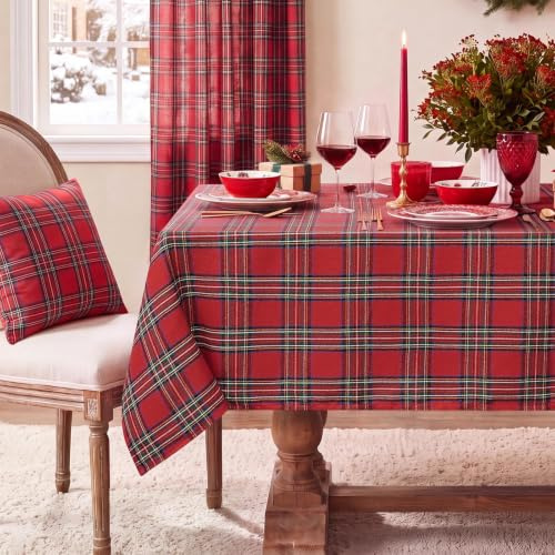 Softalker Christmas Table Cloth Rectangular 140x200 cm (55x78in) Tartan Tablecloth Wipe Clean Red Table Cloths New Year Dining Small Table Cover for Coffee Restaurant Party Buffet Tabletop Decoration