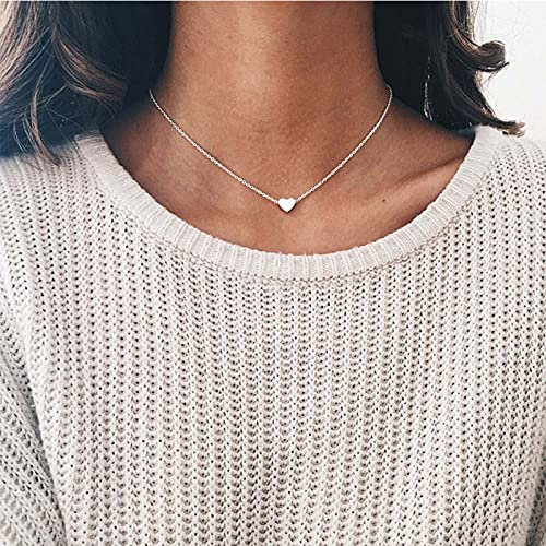 Yheakne Collana Girocollo a Cuore Boho Minimalista in Argento Ciondolo - Catena di Gioielli Semplice per Donne e Ragazze