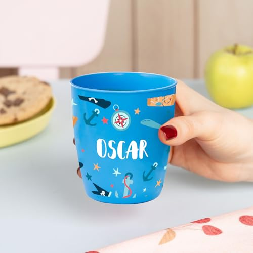 Wanapix | Kunststoffbecher mit Namen für Kinder | Unzerbrechlicher Trinkbecher Personalisierter | Schule/Kindergarten| BPA freier | 300 ml | Piraten