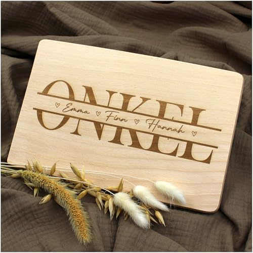 VmG-Store Individuelles Frühstücksbrettchen 23,5x15cm Schneidebrett mit Gravur personalisiert als Geschenk zum Geburtstag Brotzeitbrett mit Spruch bedruckt (06 Onkel, Mit Wunschname)