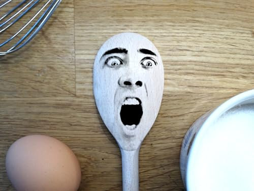 Personalised Face Engraved Wooden Spoon -Facial Features - Funny Custom Photo Gift for Friends & Family - Unique Birthday, Housewarming or Best Friend Present - Handmade Kitchen Keepsake