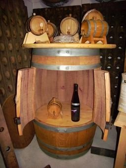 JUNIT Fassköniginbar aus 225/300 Liter gebrauchtem Barrique-Eichenfass