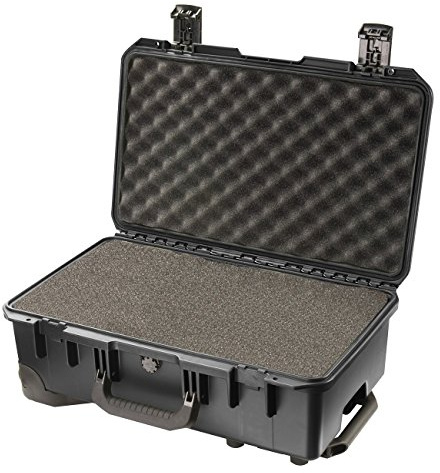 PELI Storm IM2500 valise à roulettes pour charges lourdes, étanche à l'eau et à la poussière, capacité de28L, fabriqué aux États-Unis, avec insert en mousse personnalisable, couleur: noire