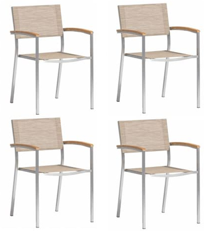 acamp Gartenstühle 4er Set stapelbar Skye | Edelstahl-Gestell wetterfest & rostfrei | Stapelstühle mit atmungsaktivem Bezug & Armlehnen aus Teak-Holz | Gartenstuhl Metall in Sand & Silber