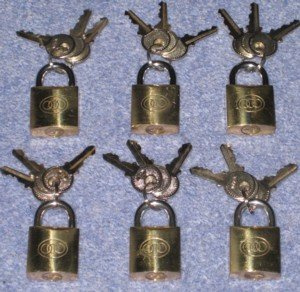 Keyed Alike Tri Circle Brass Padlock 25mm Pack Of 6, All Same Key