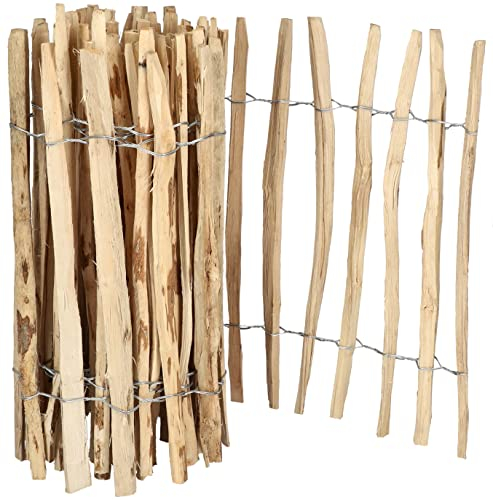 KOTARBAU® Recinzione in legno di nocciolo, 5 m, per piante e prati, recinzione in noce di nocciola, recinzione da giardino (altezza 70 cm x lunghezza 500 cm, distanza tra i listelli 3 – 4 cm)