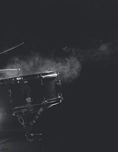 Notenheft: Das Notenbuch für alle Schlagzeuger ♦ über 100 blanko Seiten im A4 Format zum niederschreiben deiner besten Songs und Lieder ♦ Motiv: Drummer schwarz