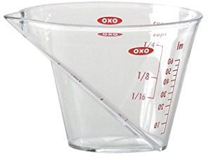OXO Good Grips abgewinkelter Messbecher, Plastik, Kunststoff, Mini