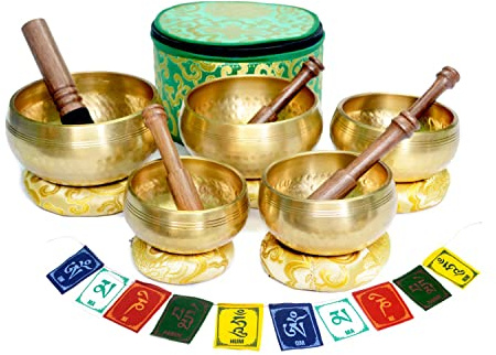 Tibetische Klangschale 5er Set Authentische 7 Metalle Golden Meditation Klangschale für Yoga Entspannung Chakra Schale Handgemacht Kommt mit Gebetsfahne 5 Holzhammer Seidenkissen Brokatbox