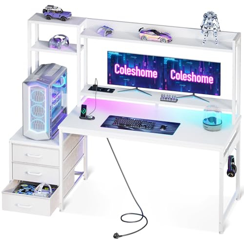 Coleshome Gamingbord med Hylla och 3 Lådor, 137x48cm, Vit kolfiber | Gamingbord med LED-belysning & Eluttag, Spelbord med Förvaringshyllor för hemmakontor och Gaming