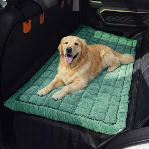 AEEISHOMEREFORM Hundematte Auto Rückbank 63×137 cm – Maschinenwaschbar, rutschfeste Hundedecke fürs Auto, Dicke PP-Wattierung, Schonbezug/Hundeschutz für SUV & Kombi (Grün, 63x137 cm)