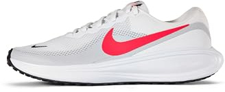 Nike Revolution 8 Sneaker