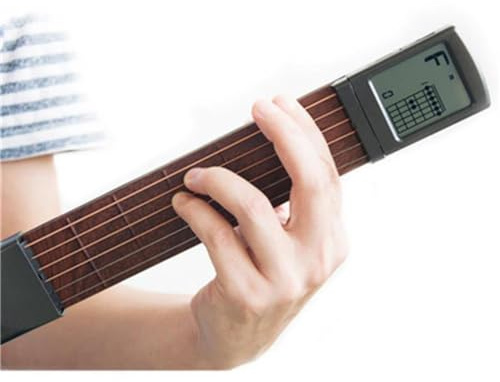 SCT-80 Taschengitarrenakkordübungswerkzeug, tragbarer Gitarren-Nackentrainer für Anfänger üben kleine Gitarre mit rotierender Akkord-Grafik (kein Ton, nur Akkordübung)