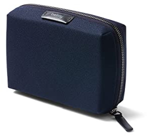 Bellroy Tech Kit Compact, Organizer für Tech-Zubehör - Navy | Kompakter Tech-Organizer für Ladegerät, Kabel, Maus, Powerbank, USB-Sticks und Dongles