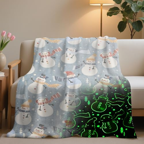 HZVRTN Kuscheldecke Kinder Einhorn/Dinosaurier/Weltraum Decke, kuscheldecke leuchtet im Dunkeln, warme Decke Flauschige Geschenke für Jungs mädchen Sofa Kinderdecke (Schneemann A, 130x150cm)