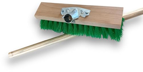 Balai de Jardinage cantonnier 32 cm | avec Manche Bois 1,40 m | Fibre Verte ondulé résistante | Sortie 70 cm | Idéal extérieur et sols Difficiles | Nettoyage Puissant et Durable | Kibros VC848M