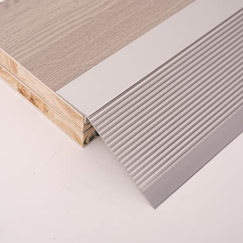 Bande de transition de sol en métal de 91,4 cm antidérapante pour carrelage de porte avec large rainure antidérapante