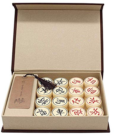 Scacchi cinesi (Xiangqi), Set da gioco viaggio in resina for dama Xiangqi 象棋