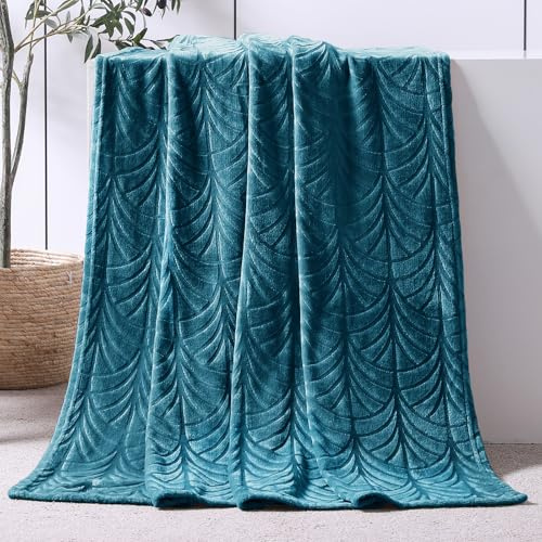 Whale Flotilla Flannel Fleece Throw Blanket for Sofa, 130x150 CM Soft Fluffy Velvet Sofa Blanket with Decorative Vintage Pattern for All Season, Warm and Lightweight, Teal