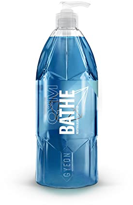 Gyeon Q²M Bathe - Autoshampoo - lackschonende Reinigung, hohe Schaumbildung, pH-neutrale Formel (1000 ml)