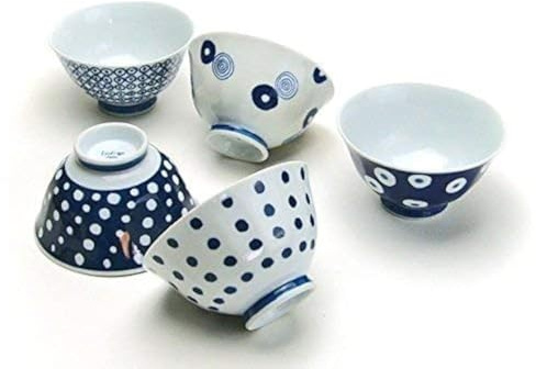 Saikai Pottery Traditionelle japanische Muster blau und weiß, japanische Reisschale 5er Set 13303 aus Japan