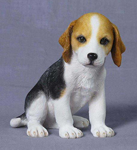 10,8 cm Beagle Welpe sitzend Deko Figur, braun und weiß