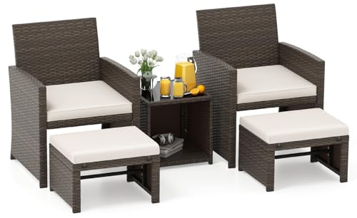 COSTWAY Set di 5 Mobili in Rattan, Set Conversazione da Esterno con Sedia e Ottomana e Tavolino da Caffè in Vetro Temperato, Braccioli Imbottiti, Perfetto per Giardino Cortile Piscina (Bianco)