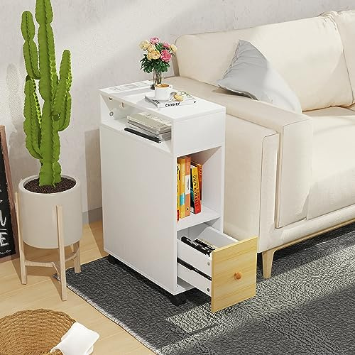 Rcynview Comodini Camera da letto Con Stazione di Ricarica, Comodino Stretto Comodino con Ruote Comodini con presa Alto Tavolino con 2 Scomparti a Giorno e 1 Cassetto 70 x 50 x 25 cm, bianco