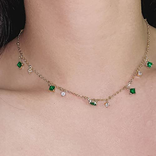 TseenYi Smaragd-Edelstein-Halskette Vintage Grüner Kristall Halskette Grüner Edelstein Baumeln Choker Halskette Gold Tränensmaragd Anhänger Halskette Minimalistische Schmuck Für Frauen Und Mädchen