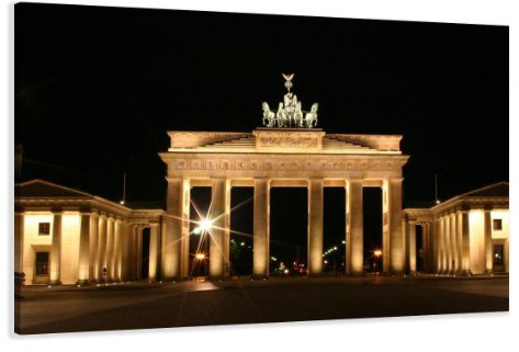Visario Leinwandbild Berlin — urbanes Wandbild Skyline auf Leinwand fertig gerahmt — 120x80 cm 5018