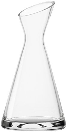Jarra One for All Stölzle Lausitz 500 ml – Jarra de cristal soplado para agua vino zumo o leche – Diseño inclinado elegante – Hecha a mano – Apta para lavavajillas – Fabricación alemana artesanal