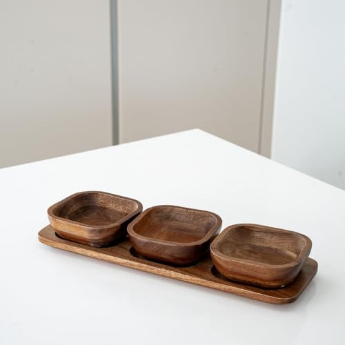 Zoha Handgefertigtes Akazienholz Schalen-Set - 3 Schalen mit Tablett - 33 x 10,8 cm, Naturbelassen für Dips und Snacks - Elegantes Servierset Nussschalen Set