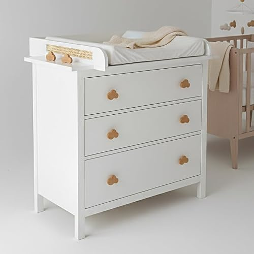 Puckdaddy® Wickelaufsatz Arne, Hemnes/Songesand Kommode, Weiß, Rattan | Für IKEA Hemnes & Songesand, MDF, Weiß, Rattan-Optik, Wickelaufsatz, Liegefläche 77×78 cm, Maße 80×80×10 cm