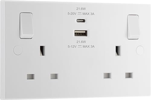 BG Electrical 22W Double Switched Power Wall Plug Socket with Fast Charge Type A and C USB Charging Ports, Square Edge, Nexus 900 Series, White Moulded, 13A, 922UAC22