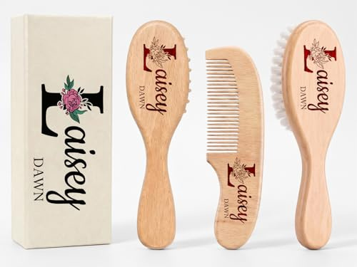 Personalisiertes Baby Haarbürste Kamm Pflegeset Neugeborene(Weiße box) | mit Namen-Babybürste zum Milchschorf Baby Entfernen,Baby Bürste als Newborn Baby Essentials für die Erstausstattung