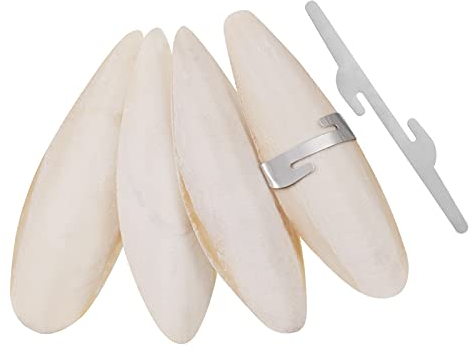 Bohoman 4 Stück Sepiaschalen Papageien Kauspielzeug Vögel Kauen Spielzeug mit 2 Stück Metallhalter Tintenfische Sepia Knochen für Papageien Vögel Reptilien Schildkröten Schnecken,12-14cm