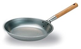Padella in Ferro Cm. 32 con Manico in Legno