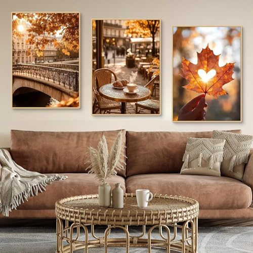 Uixxducc 3er Herbst Bilder Set Natur Poster Set, Aesthetic Herbst Ahornblätter, Kürbisse, Bauernhöfe Wandbilder Wohnzimmer, ohne Rahmen, Herbstlandschaften Wanddeko für Schlafzimmer (50x70cm,A)